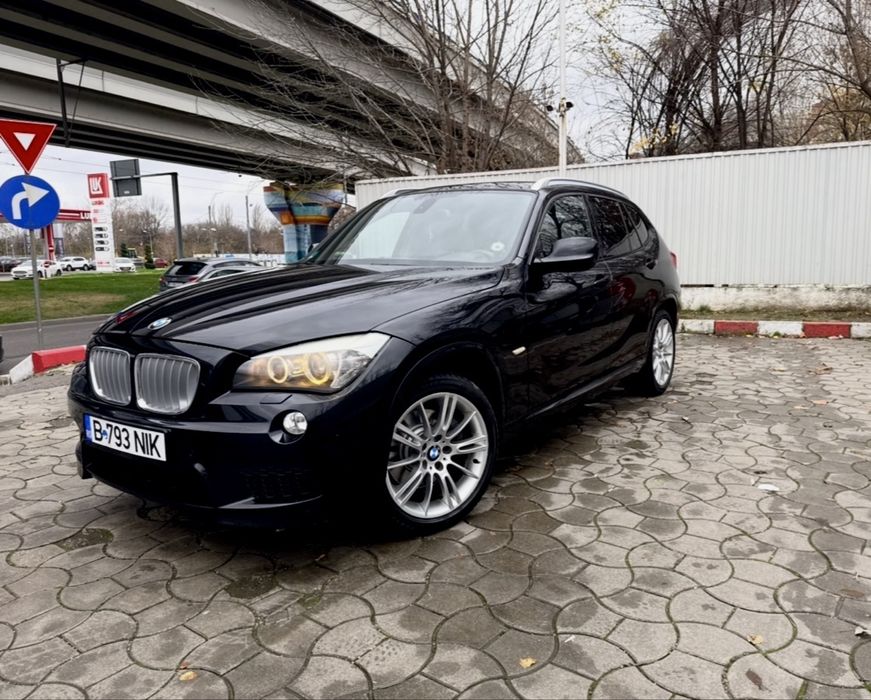 Vand BMW X1 2.3d xDrive Tracțiune Integrala Pachet M