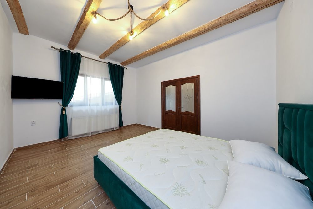 Inchiriez apartament la Casa ( Casa singur in Curte) pet friendly