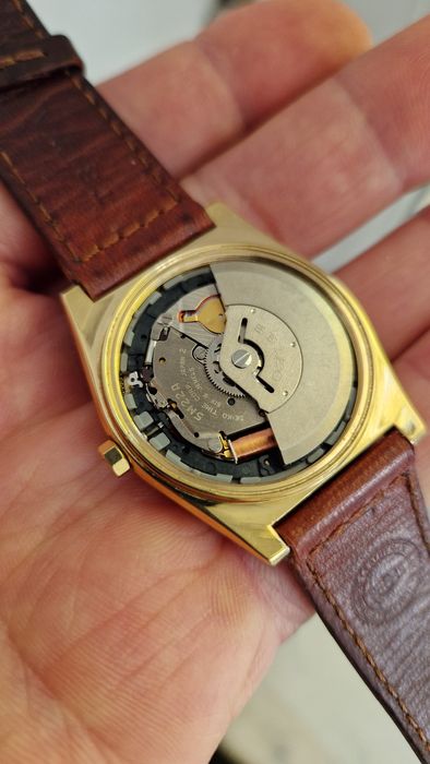 Seiko kinetic sapphire crystal japan