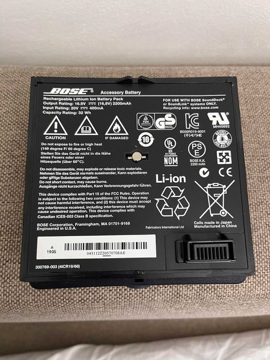 Boxa Bluetooth BOSE portabila cu acumulator, sunet extraordinar de bun