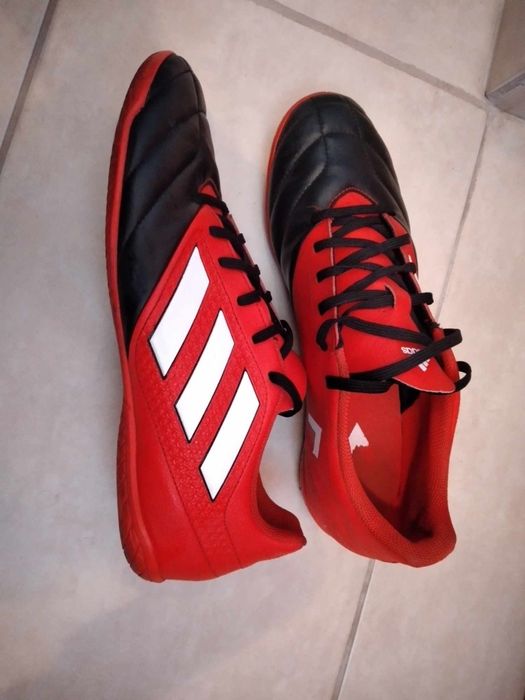 Маратонки Adidas номер 44