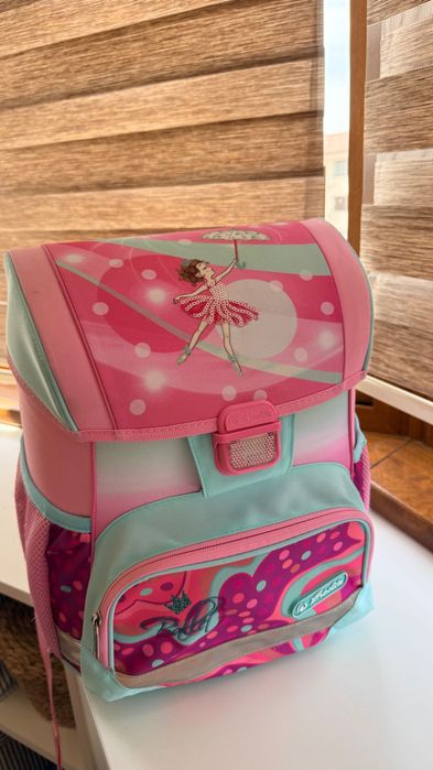 Раница за момиче