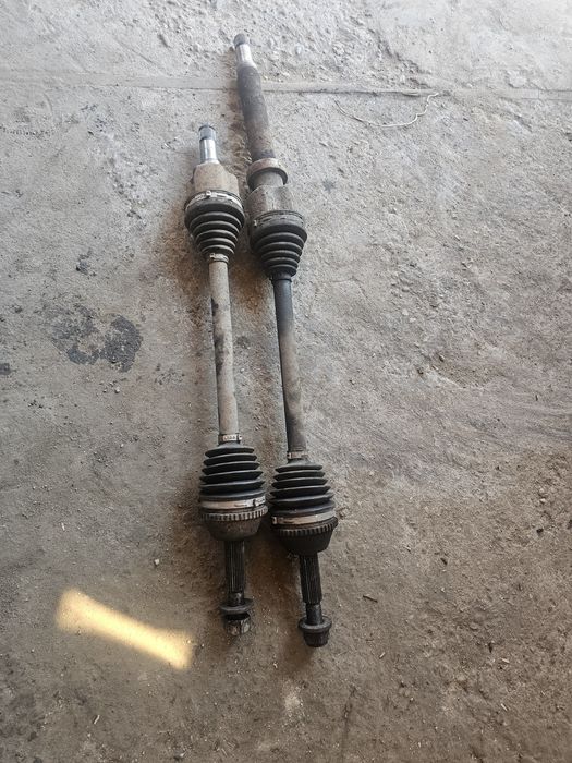 Planetara Ford Transit 2.2 Tdci 2008 st și dr