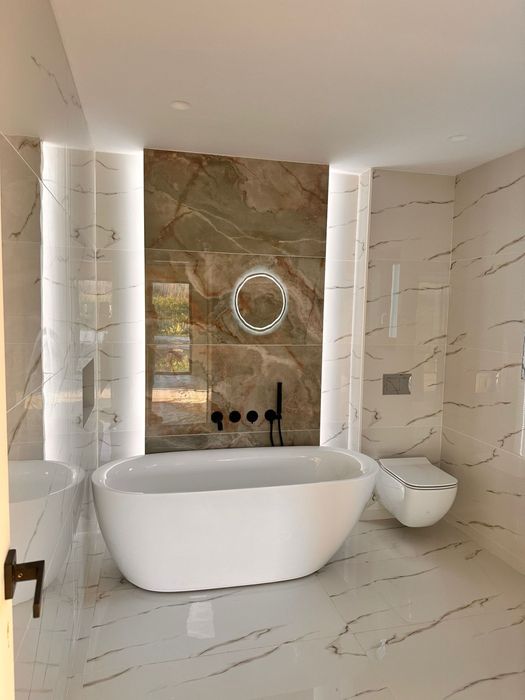 Casa cu Design Deosebit si Vedere Panoramica - Vedere 2