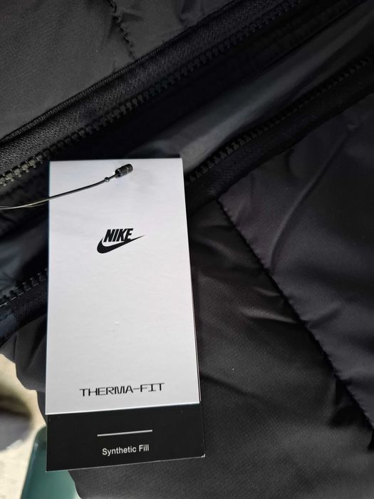 Зимно яке Nike fit