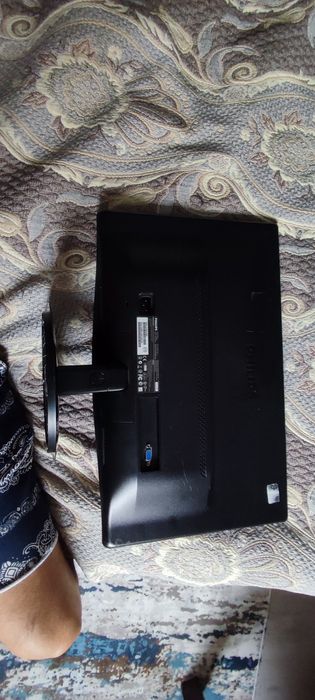 Продам монитор 20