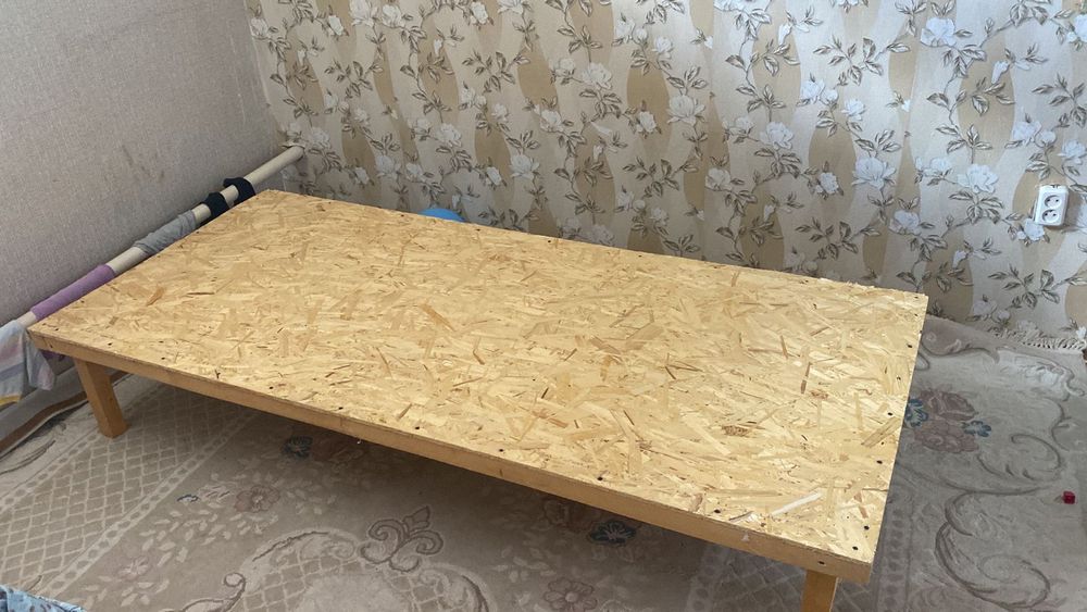 Жер үстел сатылады 7000 тг