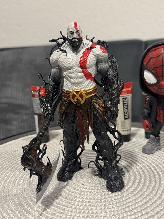 Kratos x Venom - 3D принтирана ръчно обработена и боядисана фигурка