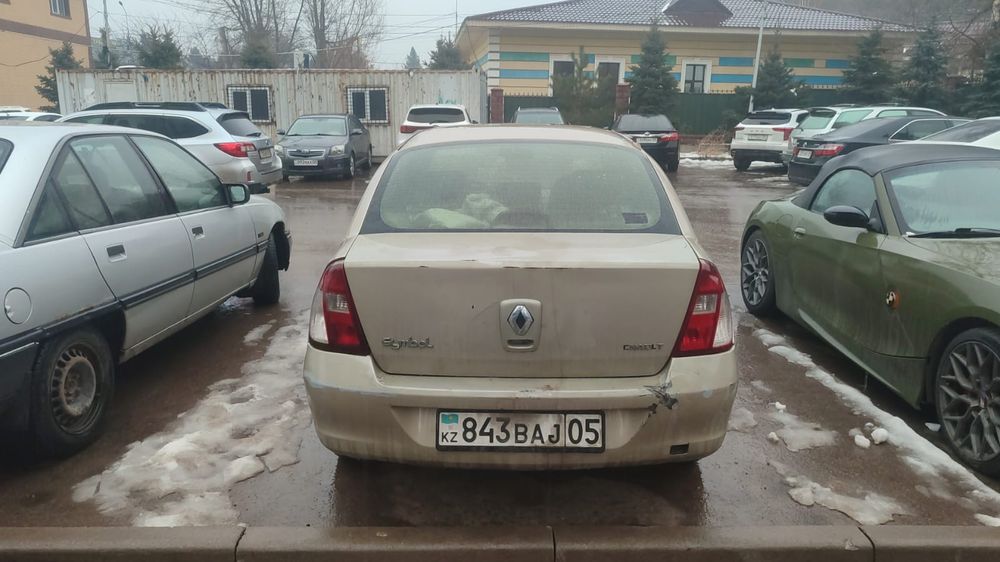 Машина сатылады Рено маркасында