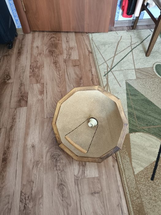 Продаю  обажур  хорошее  состояние