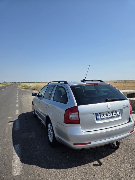 SKODA Octavia 2011 — imagine 5