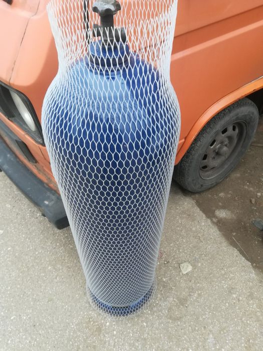 Голяма/ГОЛЯМИ газова /ГАЗОВИ бутилка /БУТИЛКИ 79литра - Г образен кран