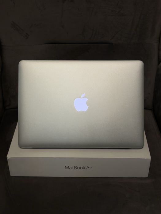 Laptop Apple MacBook Air 13” (2017) – 256 GB SSD | 8 GB RAM | Intel Core i5