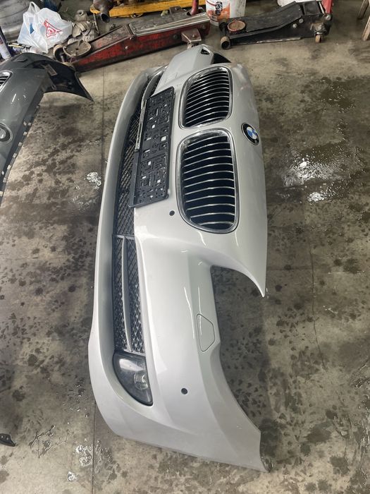 Предни брони за бмв ф10/BMW F10