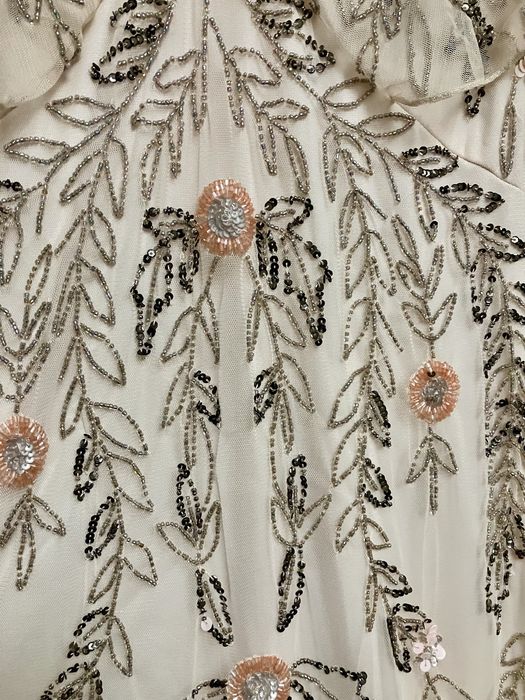 Продается женское платье: