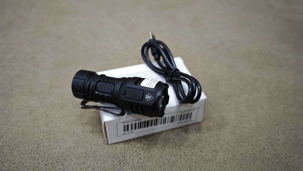 Мини фенер с магнит мощен силен и надежден с алуминиев корпус 1000 lm