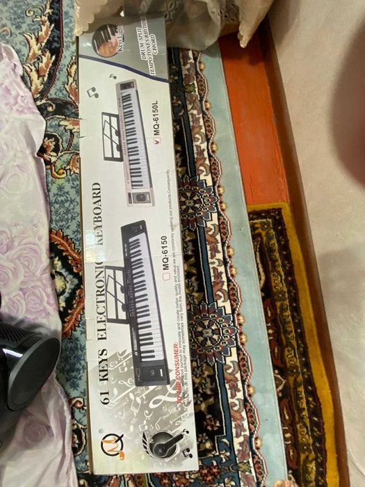 Элктрический Синтезатор 61