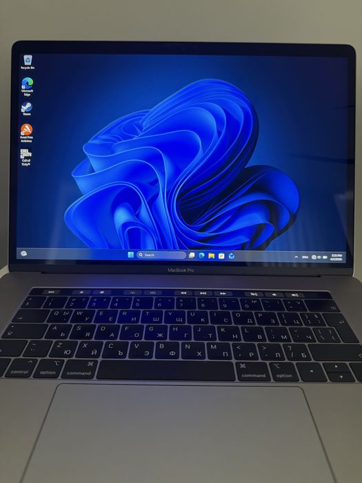 MacBook Pro 15 (2018) | VEGA 20 (4GB) | 32GB RAM | 2TB SSD | i9