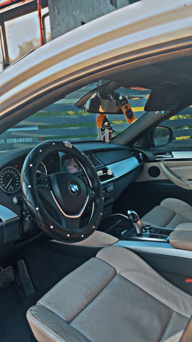 Vānd BMW X6 //3.0d  E71