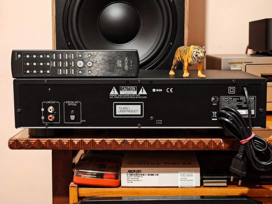 Denon DCD-510AE. O piesă rară, de top. CD/CD-R/CD-RW/MP3/WMA. Ca nou. Preț fix !