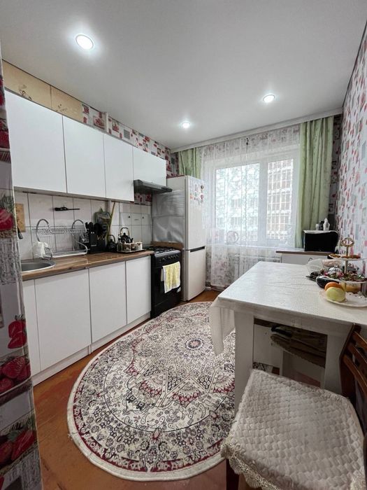Продам 2 ком квартиру