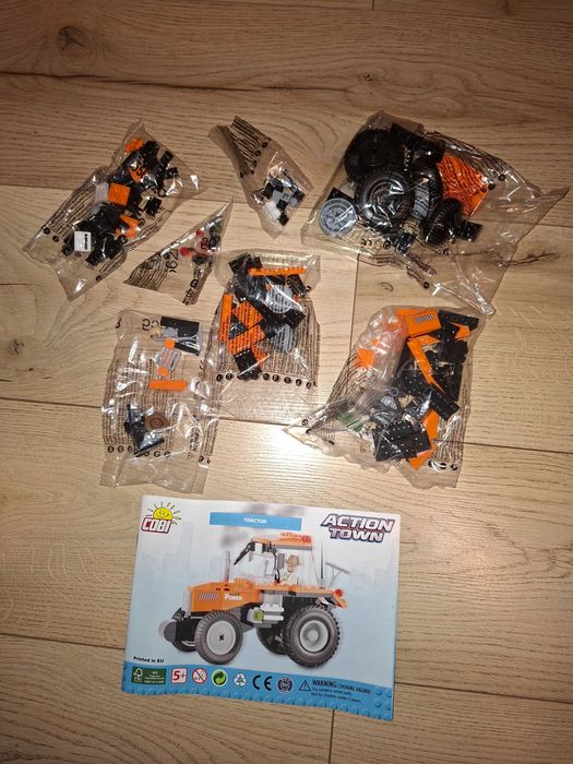 Lego tractoras 160 de piese