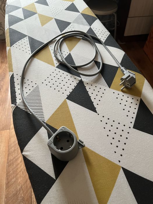 Гладильная доска в идеальном состояние