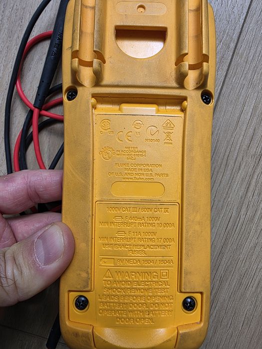 Мултиметър Fluke 179, kewtech kew2200