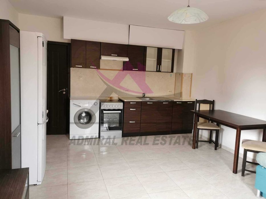 Дава се под наем Двустаен апартамент в Варна, Изгрев - 60 кв.м за 330 € - Снимка #1