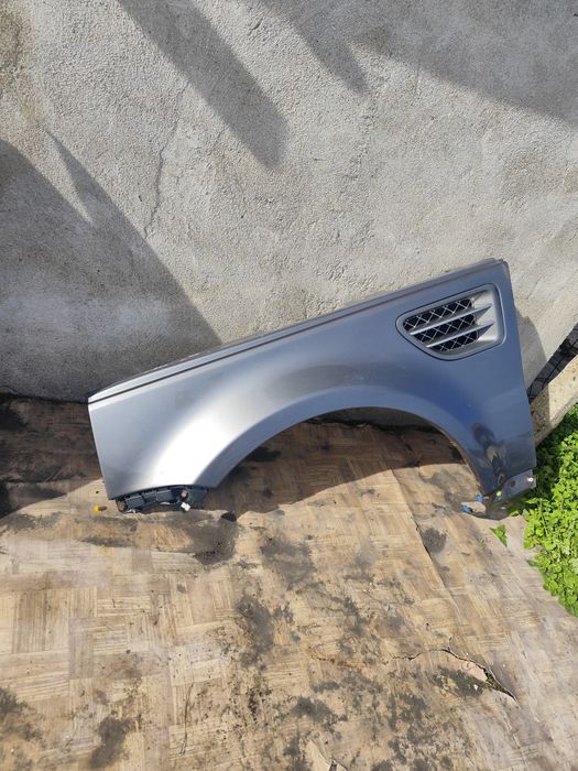 Ляв и Десен калник-Range Rover Sport -3.6-272кс-2008г