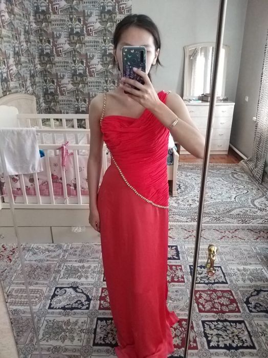 Продам вечерний платье