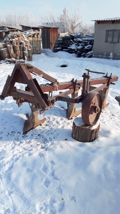 Продам плуг сост хороший заводской