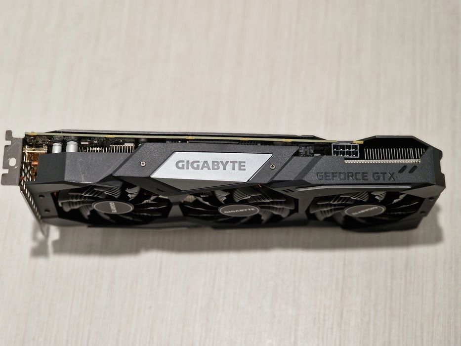 Placa video gaming gygabite gtx 1660 gaming oc 6gb ddr6