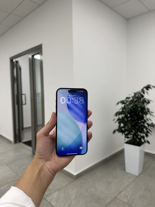 Продам срочно iPhone 15 Pro Max 256GB