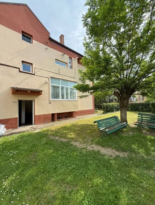 Închiriez apartament disponibil de la 1 octombrie