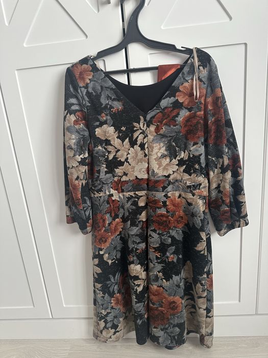 Платье женское