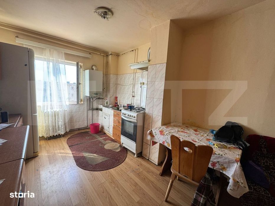 Apartament 3 camere, decomandat 72 mp, zona central Simeria — fotografia 3