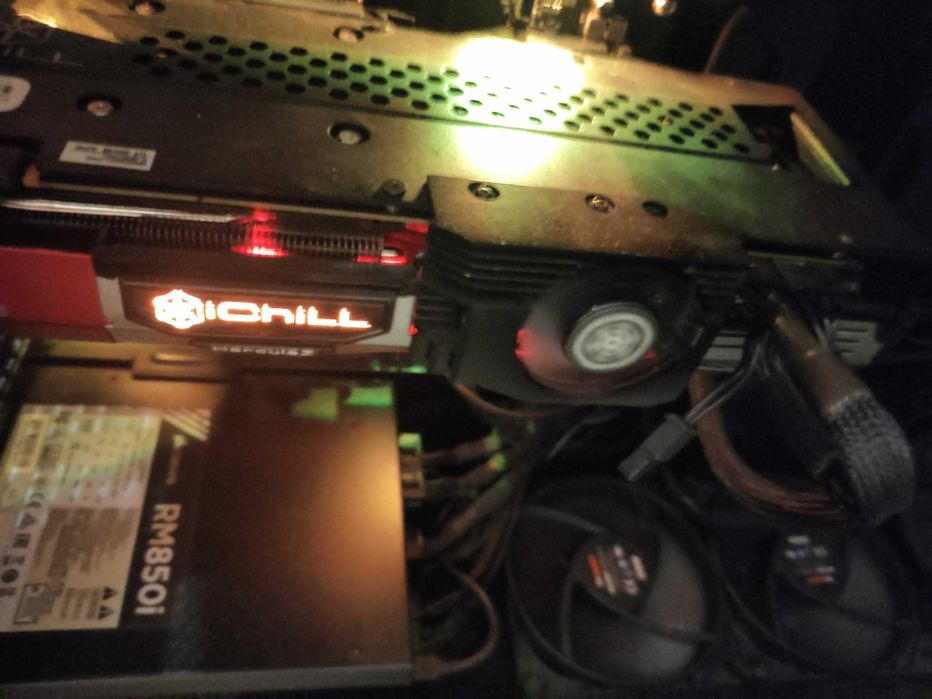 Placa video Inno3D GeForce GTX 1080 iChill X3 8GB DDR5X 256-bit