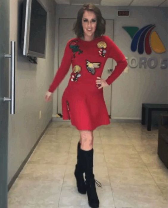 Djofra плетен комплект пола и пуловер