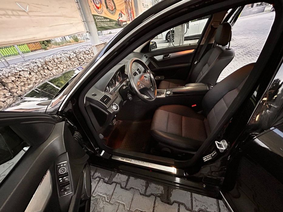 Мерцедес c250 2011 с теглич