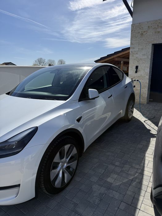 Vand tesla model Y 2023 LR AWD