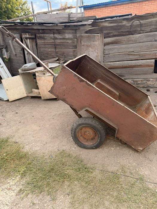 Продам прицеп 2х колёсныи