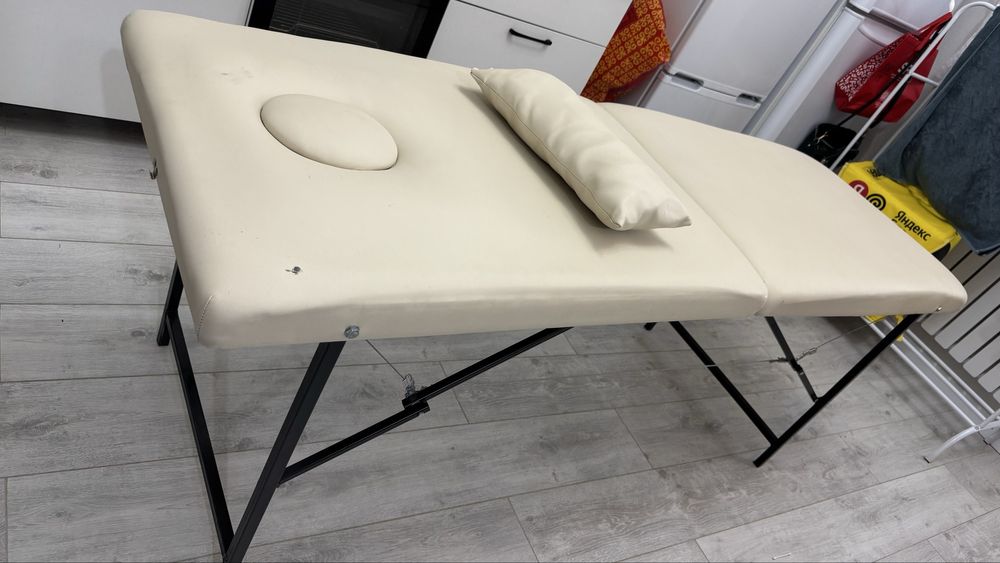 Кушетка для ресниц для массажа