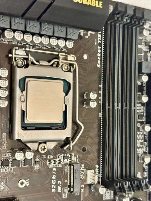 Процесор i7-6700 + дънна платка Gigabyte GA-Z170-HD3P (LGA1151, DDR4)