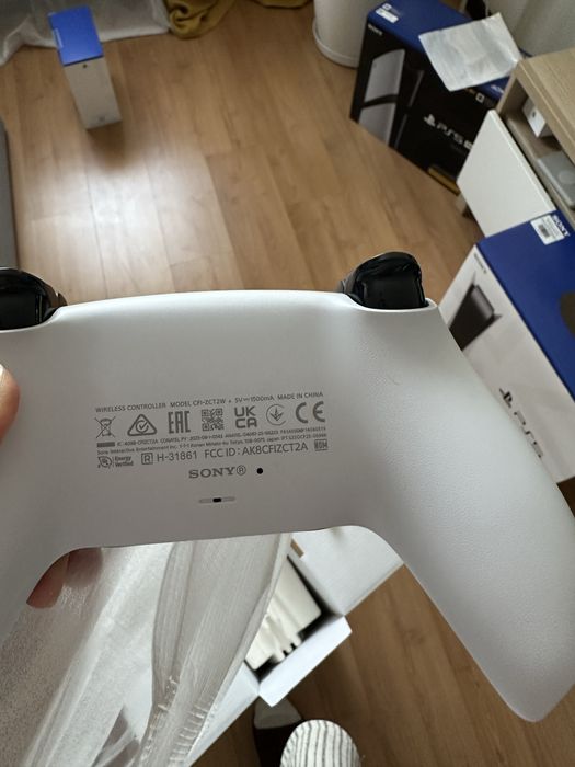 PlayStation 5 + новый геймпад