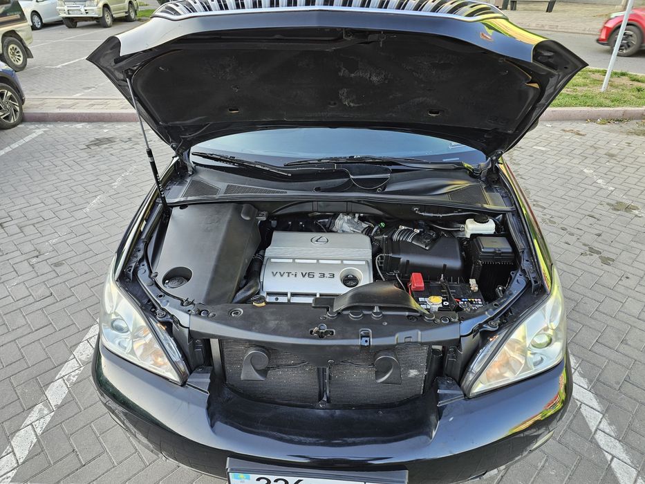 В прадаже LEXUS RX330