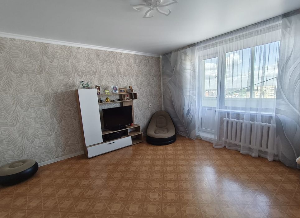 Продается 3 комнатная квартира