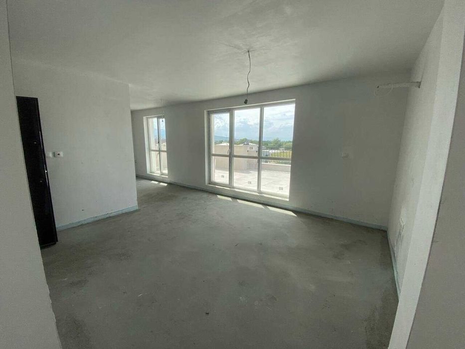 Продава се Двустаен апартамент в Пловдив, Беломорски - 100 кв.м за 1050 €/кв.м - Снимка #2