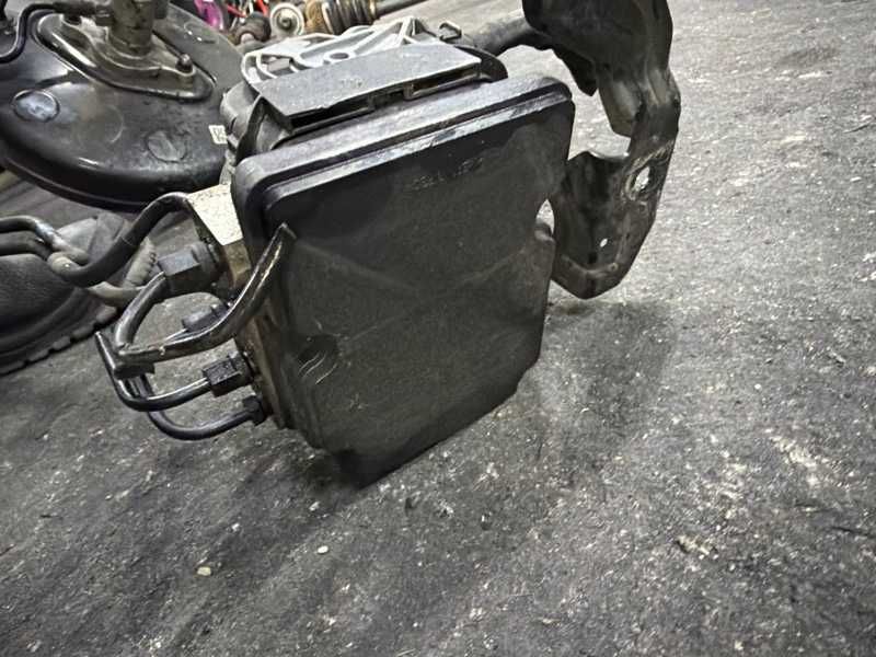 Блок ABS на Киа К5 (Оптима) Kia K5 (Optima)