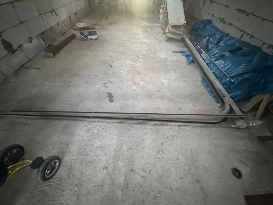 Продам ворота секционные